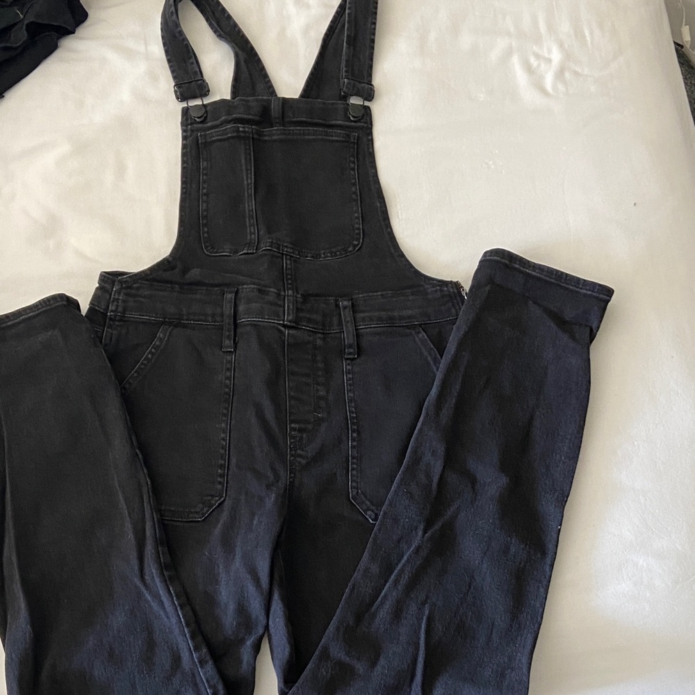 Sold - Picture 2 of 8